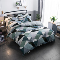 HKM-489491 Three-Piece and Four-Piece Bedding Sets in Various Designs and Sizes