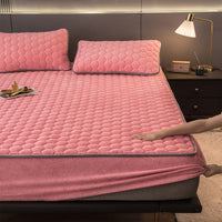 HKM-490323 Breathable 3-Piece Solid Color Quilted Mattress Set with Pillow Covers