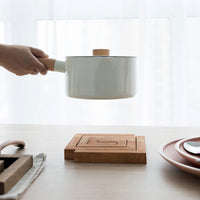 HKM-490387 Wooden Thermal Insulation Coaster for Tea Cups - Non-Slip Pine Pad in Light Coffee and Red Brown