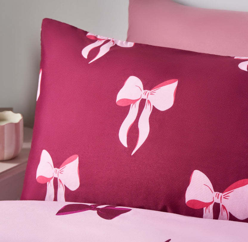 HKM-493459 Bow Pattern Digital Printed Bedding Set with 2 Pillowcases, Bed Sheet, and Duvet Cover - Various Sizes Available