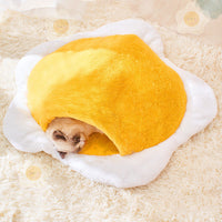 HKM-493907 Cozy Plush Cat Sleeping Bag in Poached Egg Shape for Winter Warmth
