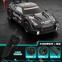 HKM-496915 1/14 Scale 4x4 Remote Control Drifting Car with Lights and Racing Tires - Ideal Gift for Kids