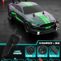 HKM-496915 1/14 Scale 4x4 Remote Control Drifting Car with Lights and Racing Tires - Ideal Gift for Kids