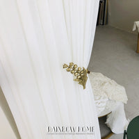 HKM-498771 Lily Little Angel Wings Brass Curtain Hooks with Decorative Leaf and Flower Designs