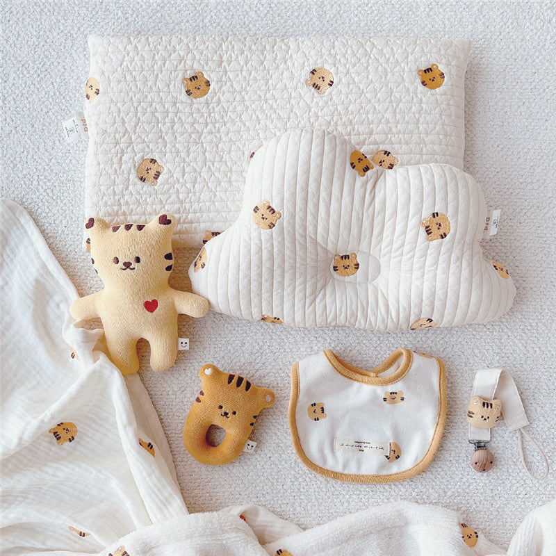 HKM-505939 Breathable Memory Cotton Shaping Pillow for Babies in Assorted Cloud Designs