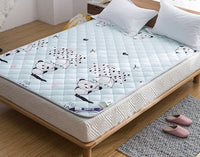 HKM-506195 Foldable Non-Slip Double Thin Mattress for Dormitory and Tatami Bed Use