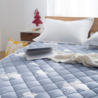 HKM-506195 Foldable Non-Slip Double Thin Mattress for Dormitory and Tatami Bed Use