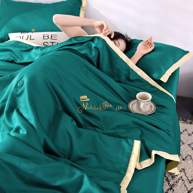 HKM-510419 Summer Ice Silk Quilt Set – 4-Piece Cool Comfort Bedding Collection in Multiple Sizes