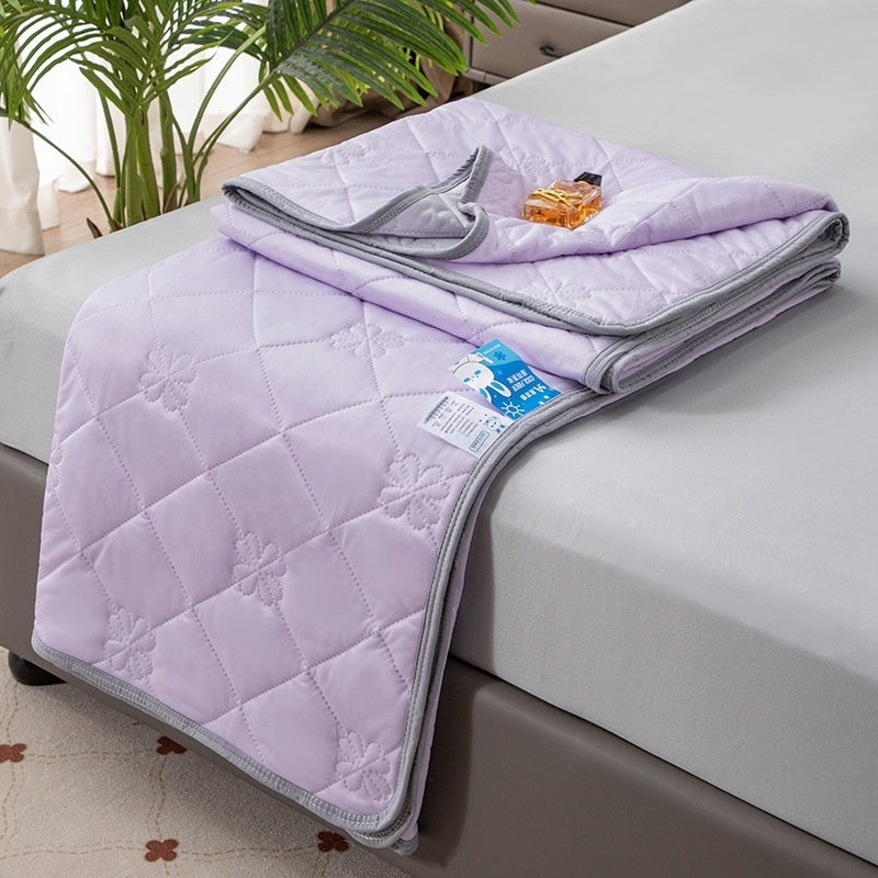 HKM-512723 Versatile Summer Cool Fiber Quilt in Multiple Sizes - Modern Design with Polyester Fiber Filling