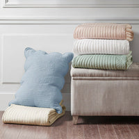 HKM-513043 Reversible Scalloped Edge Quilt Set, Cream, King/Cal King with Matching Shams, Lightweight Microfiber