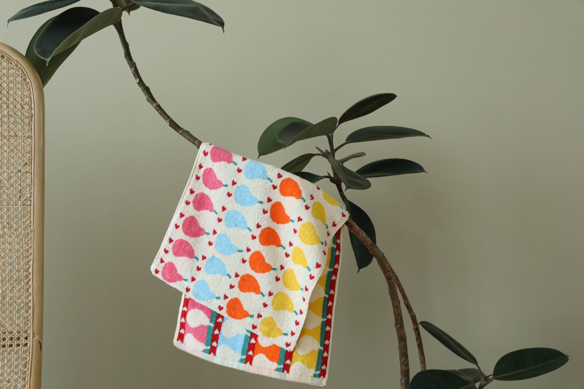 HKM-513299 Children's Absorbent Square Towel in Pure Cotton - Available in Pear Green, Beige, and Yellow