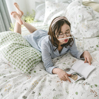 HKM-525395 Cotton 4-Piece Pineapple Duvet Cover Set for Spring and Summer - Includes Quilt Cover, Sheet, Pillowcases