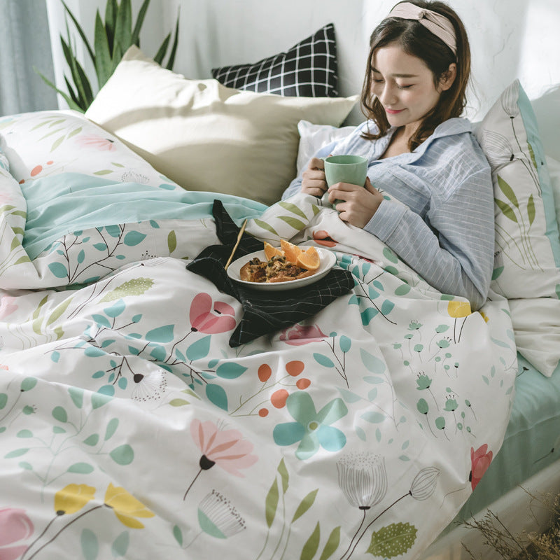 HKM-525395 Cotton 4-Piece Pineapple Duvet Cover Set for Spring and Summer - Includes Quilt Cover, Sheet, Pillowcases