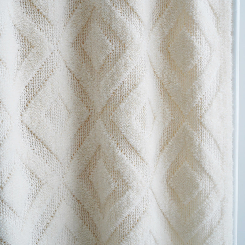HKM-526163 Acrylic Fiber Jacquard Knitted Bed Tail Towel Blanket for Autumn and Winter - Multiple Colors Available