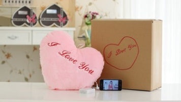 HKM-532115 Love Glowing Music Pillow Plush Toy - 32cm Cotton Stuffed Toy