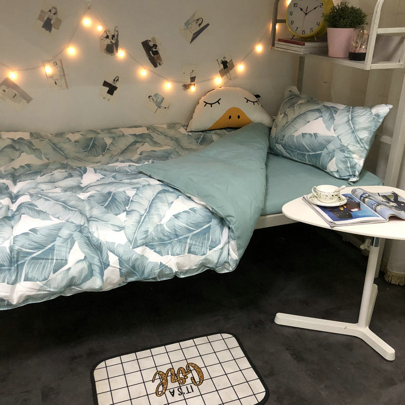 HKM-535251 Four-Piece Japanese Bedding Set with Floral Design - Polyester Quilt, Bed Sheets, and Pillowcases