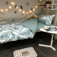 HKM-535251 Four-Piece Japanese Bedding Set with Floral Design - Polyester Quilt, Bed Sheets, and Pillowcases