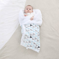 HKM-535443 Newborn Double Layer Coral Fleece Blanket - Striped Design for Autumn and Winter, 76 x 102 CM