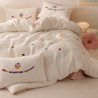 HKM-539731 Heavyweight Alpaca Fleece and Milk Fiber Four-Piece Geometric Bedding Set