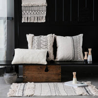 HKM-545619 Geometric Black and White Tufted Tassel Cushion Cover - 45x45 cm, Cotton and Polyester Fiber Blend