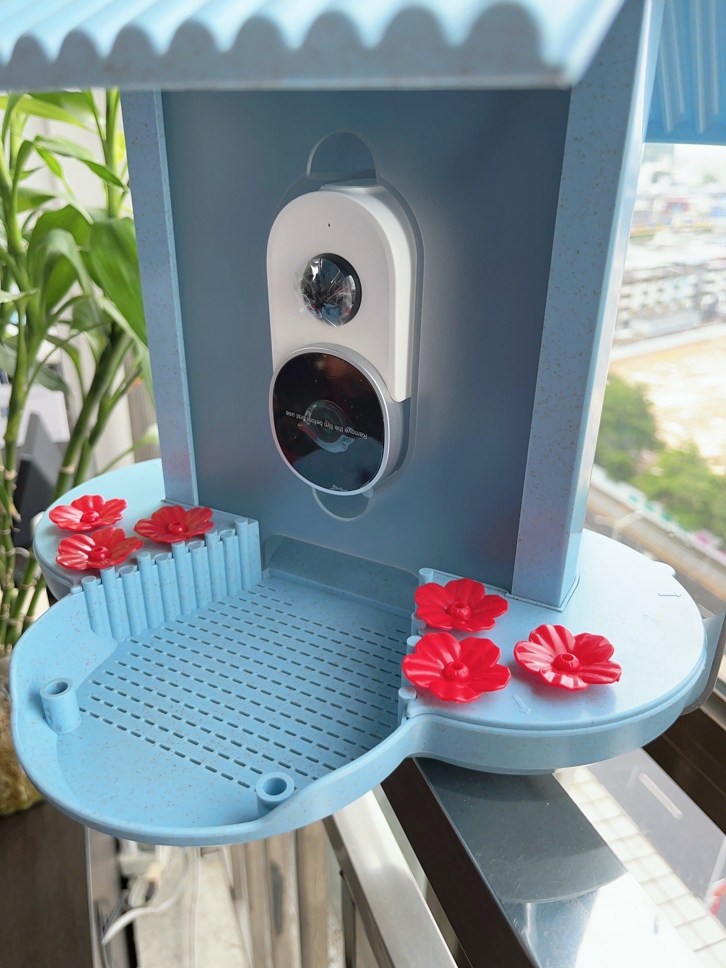 HKM-545747 Intelligent Bird Feeder with 160-Degree Wide Angle and AI Identification, Waterproof Design and Night Vision