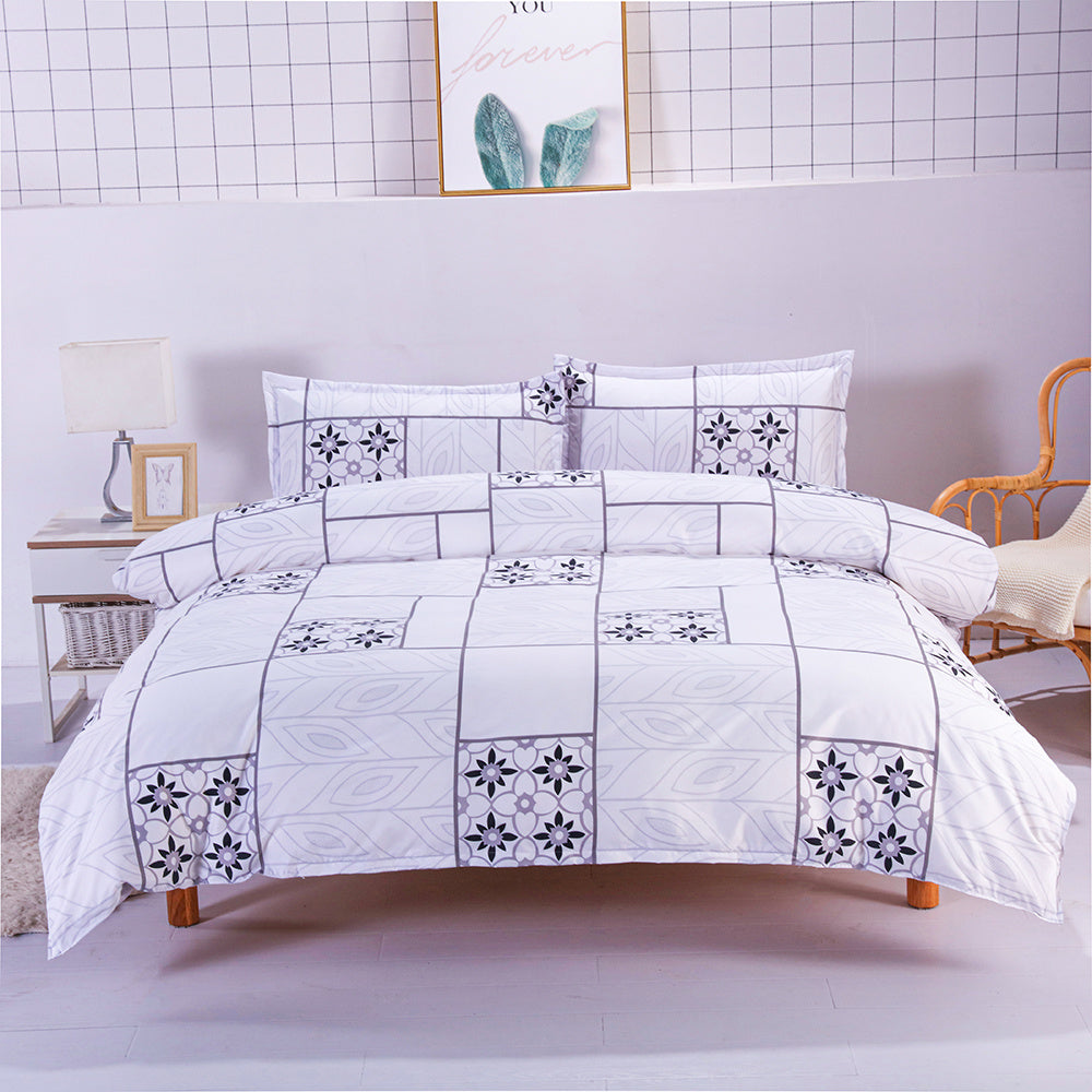 HKM-551571 Cartoon-Themed Thickened Four-Piece Polyester Bedding Set
