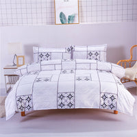 HKM-551571 Cartoon-Themed Thickened Four-Piece Polyester Bedding Set