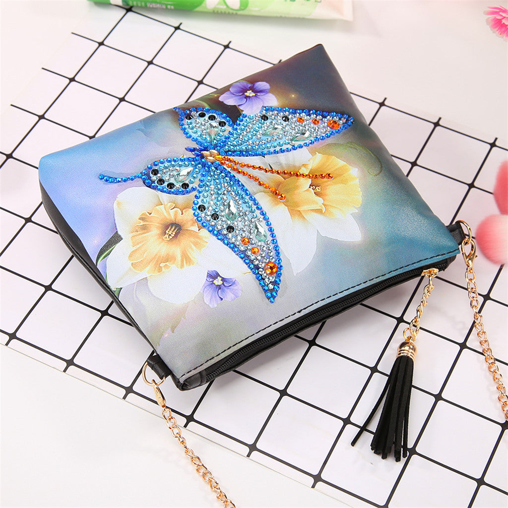 HKM-555667 Handmade Diamond Painting Butterfly Messenger Bag, 18X15cm, Frameless Design