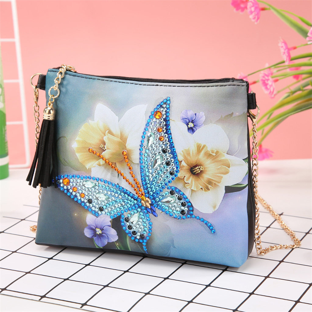 HKM-555667 Handmade Diamond Painting Butterfly Messenger Bag, 18X15cm, Frameless Design