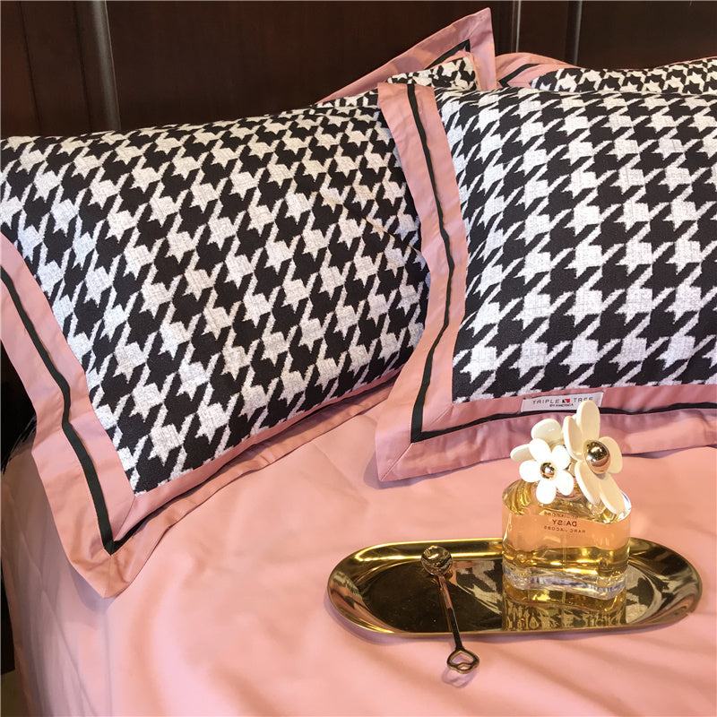 HKM-562451 Simple Cotton Velvet Brushed Four-Piece Bedding Set in Shu-Pink Houndstooth