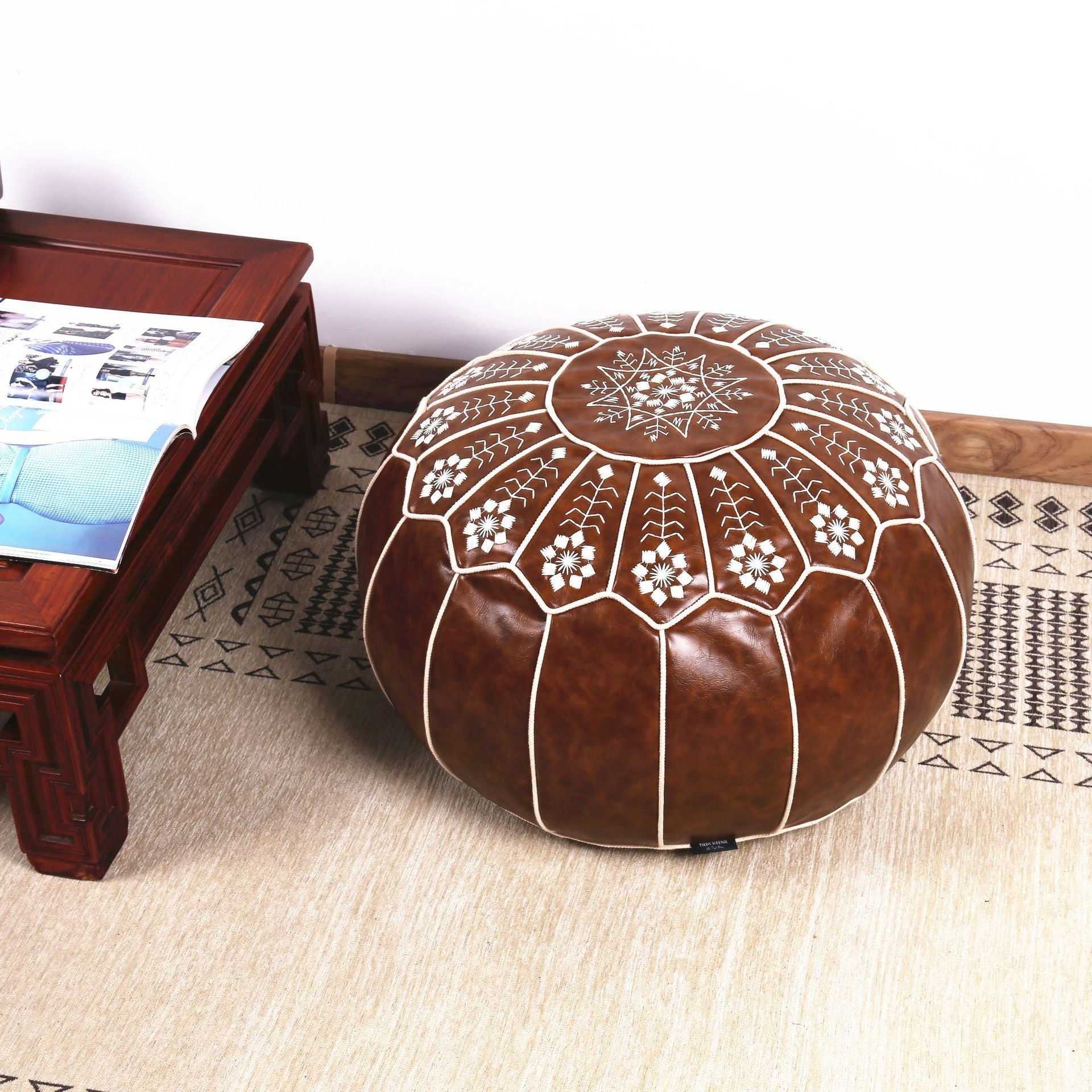 HKM-563539 Moroccan Hand-Embroidered Sheepskin Futon - 55" Diameter, American Country Style