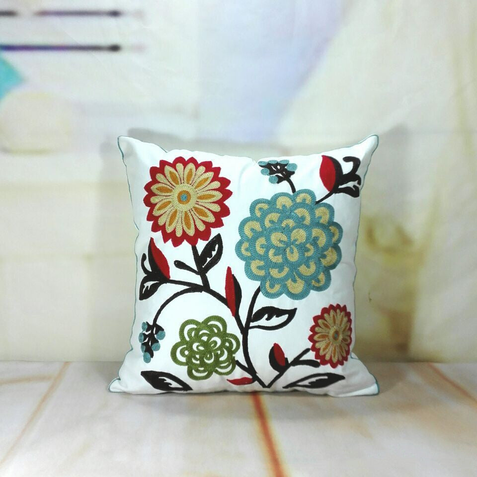 HKM-565971 Three-Dimensional Embroidered Flower Cotton Pillow Case - 45x45cm