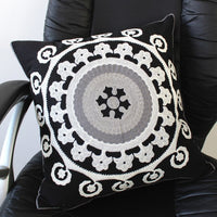 HKM-565971 Three-Dimensional Embroidered Flower Cotton Pillow Case - 45x45cm