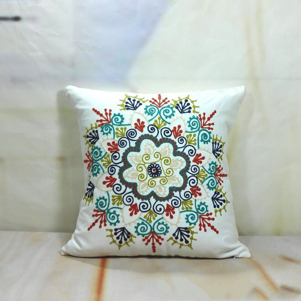 HKM-565971 Three-Dimensional Embroidered Flower Cotton Pillow Case - 45x45cm
