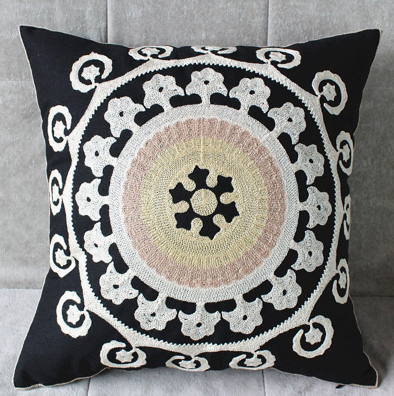 HKM-565971 Three-Dimensional Embroidered Flower Cotton Pillow Case - 45x45cm