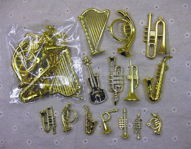 HKM-569491 Small Musical Instrument Christmas Tree Decorations - Plastic Resin Miniatures for Crafting and DIY Accessories
