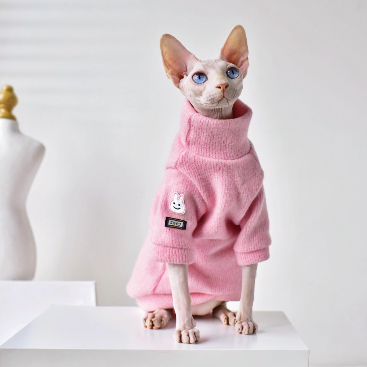 HKM-574227 Warm Wool Cat Coat for Winter - Thickened and Cozy for Hairless Breeds, Multiple Sizes Available