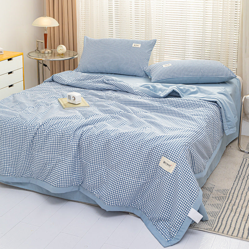 HKM-576275 Summer Quilt Four-Piece Bedding Set - Machine Washable with Reactive Print and Cool Fiber Material