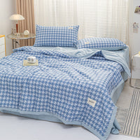 HKM-576275 Summer Quilt Four-Piece Bedding Set - Machine Washable with Reactive Print and Cool Fiber Material