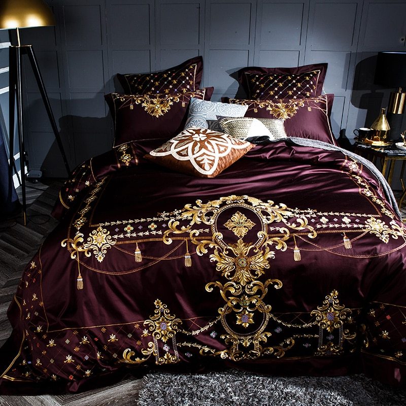 HKM-579731 European Style Cotton Embroidery Four-Piece Bedding Set in Geometric Pattern