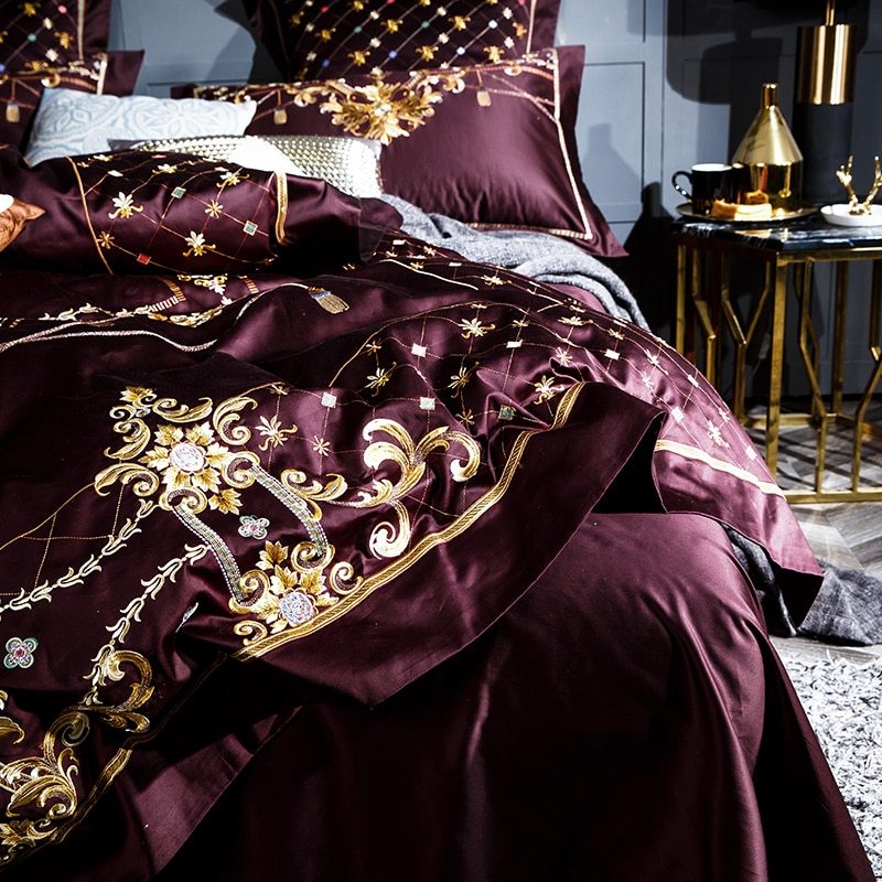 HKM-579731 European Style Cotton Embroidery Four-Piece Bedding Set in Geometric Pattern