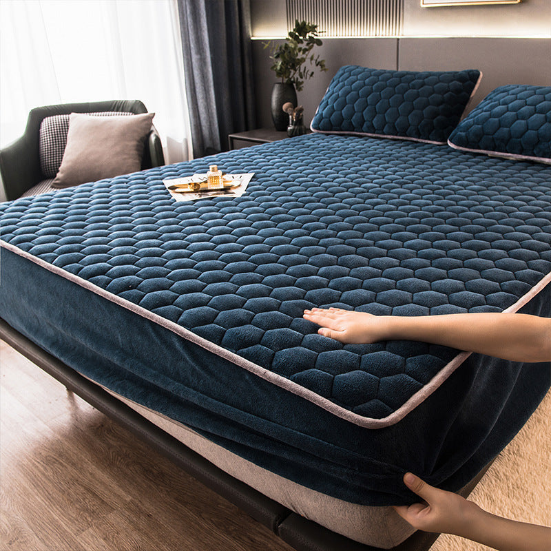 HKM-580371 Thickened Coral Pile Cotton Bed Cover with Pillowcases - Light Grey - Multiple Sizes Available
