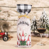 HKM-580691 Christmas Bottle Cover Set in Red and Black or Black and White Plaid