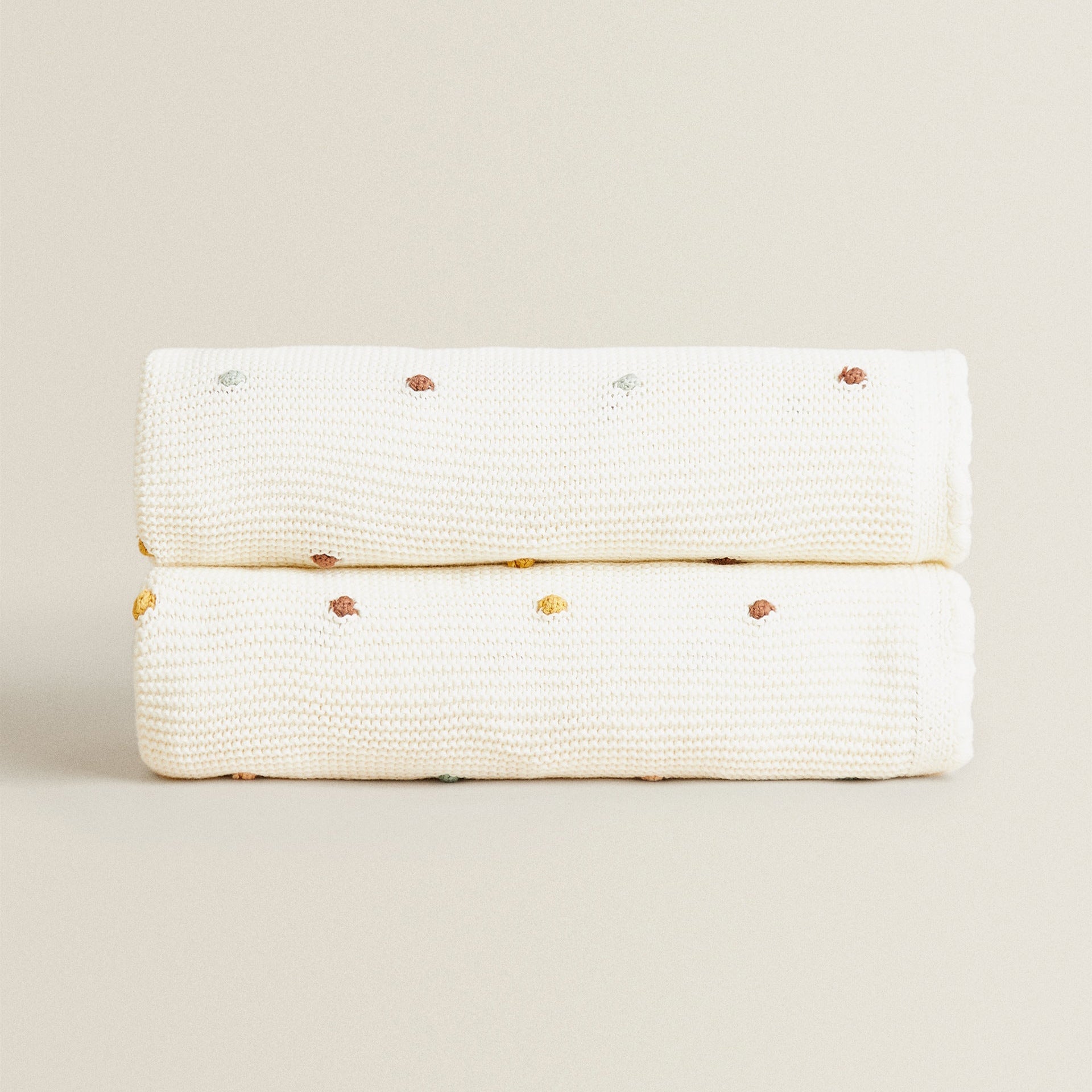 HKM-582867 Cotton Crocheted Air Conditioning Blanket in Spot Beige - Korean Style, All-Season Use