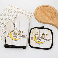 HKM-587155 Two-Piece Heat Insulation Gloves and Mat Set for High-Temperature Baking