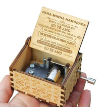 HKM-599827 Vintage Wooden Hand Crank Music Box with Custom Laser Engraving for Mom and Daughter Gifts