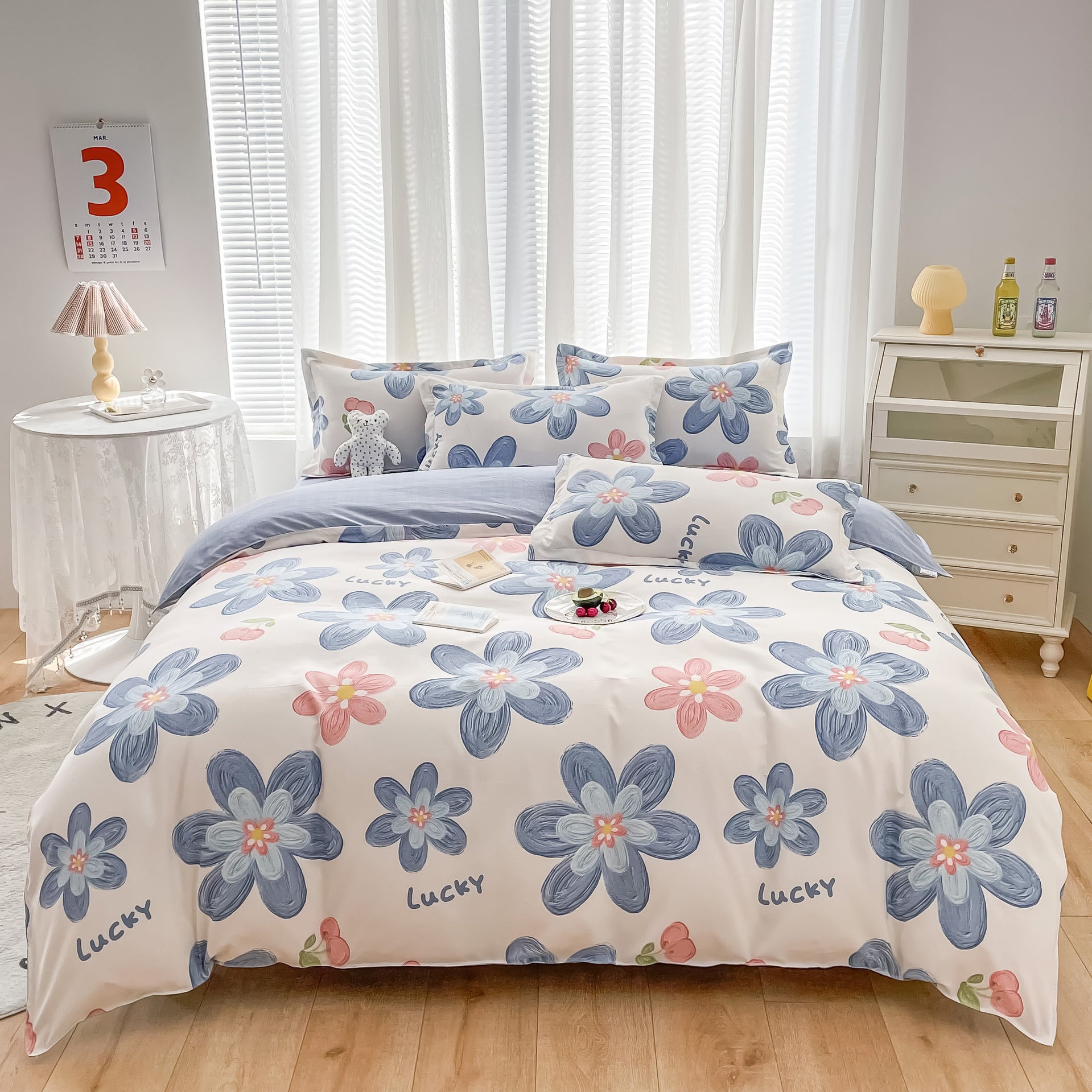 HKM-600147 Cotton 4-Piece Dormitory Bedding Set with Bed Sheet, Quilt Cover, and Pillowcases