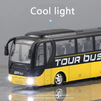 HKM-600403 4WD Remote Control Bus Toy - 2.4G RC Truck Model for Indoor and Outdoor Fun