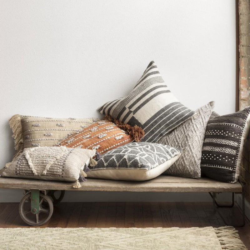 HKM-600659 Rectangular American Style Long Sofa Cushion with PP Cotton Filling for Living Room Decor