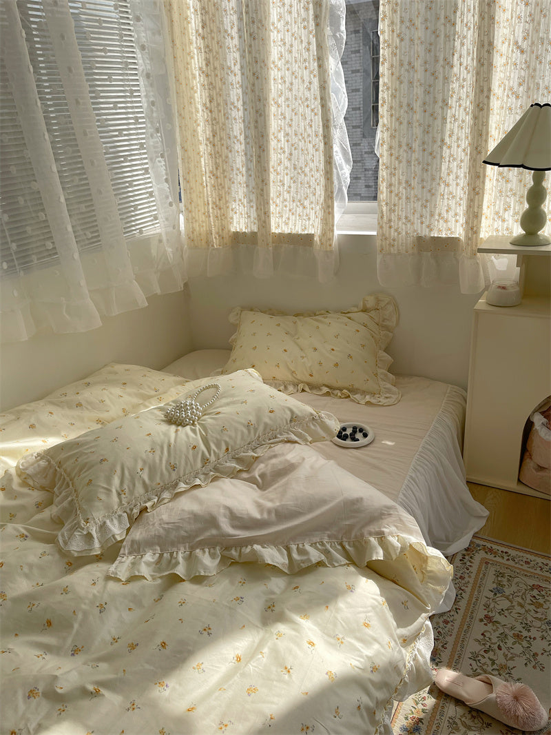HKM-601299 Cotton Lace Four-Piece Bedding Set with Quilt Cover and Bed Skirt